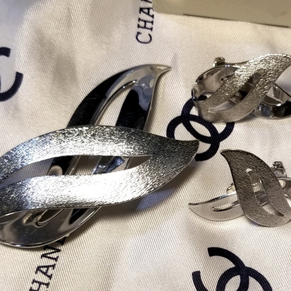 VINTAGE sarah coventry mint brooch earrings set - Picture 5 of 7